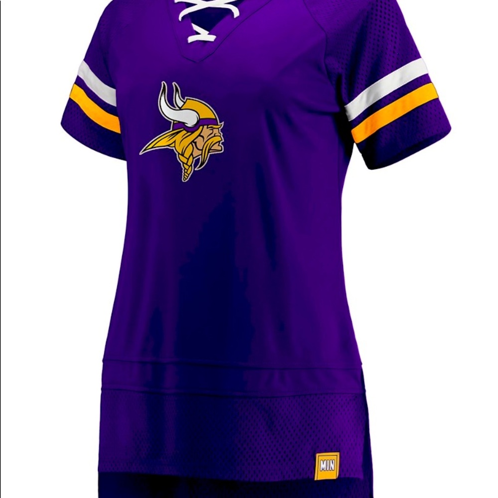 NWT medium Womens Minnesota Vikings lace shirt